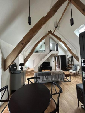 2 Cruck Cottage, Cowbridge